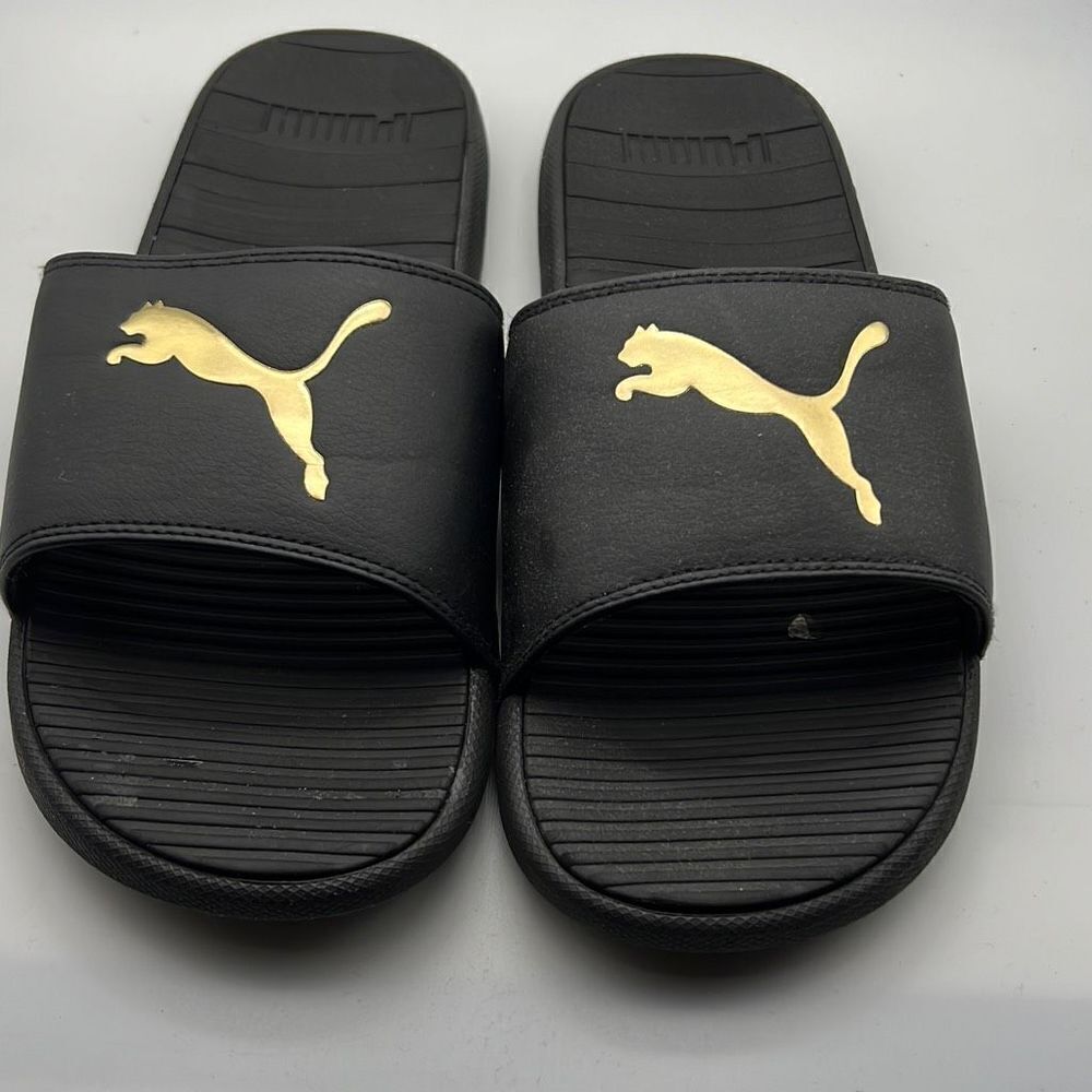 Puma slides- Men 10- Preowned‎